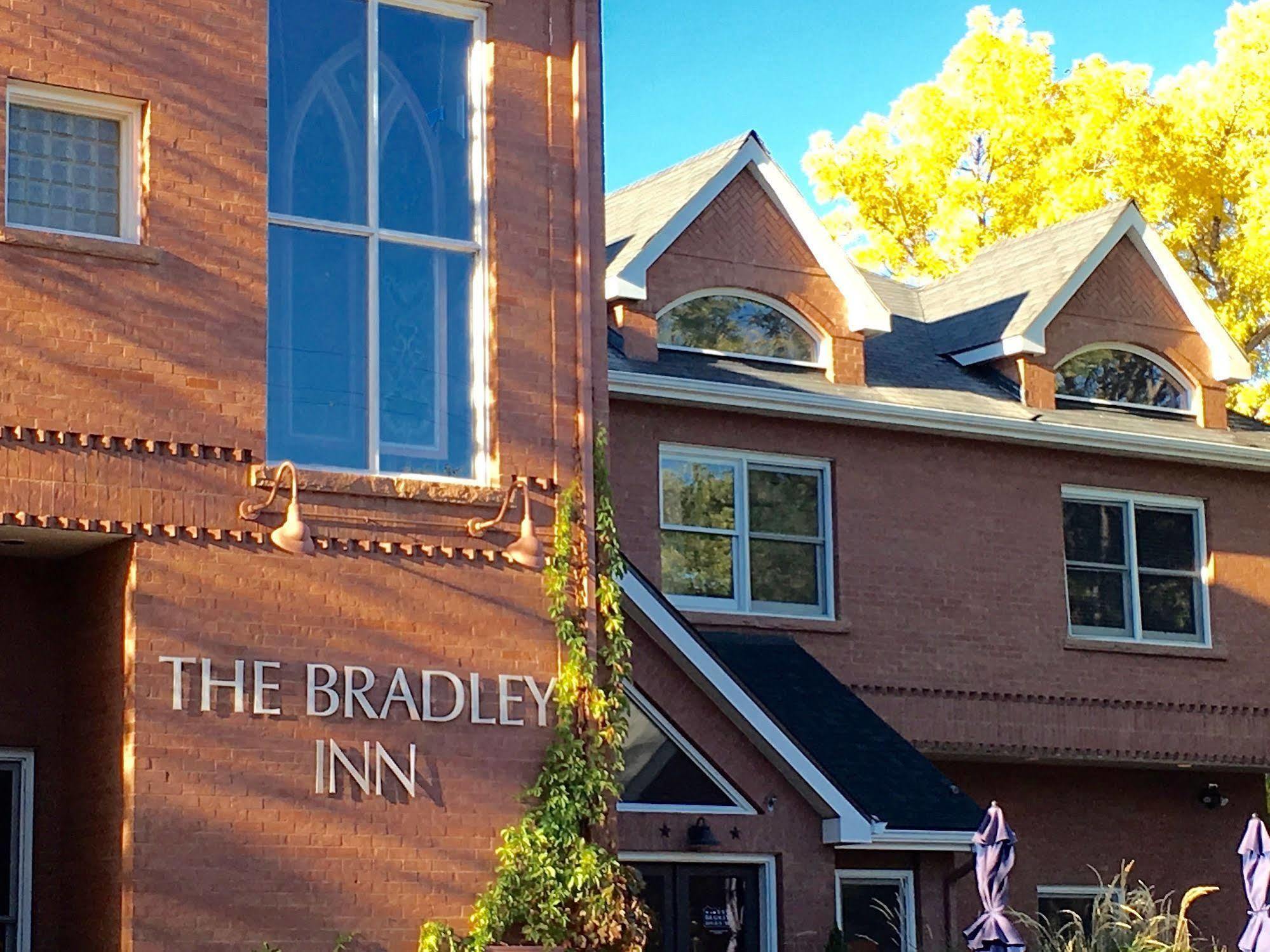 The Bradley Boulder Inn Екстериор снимка