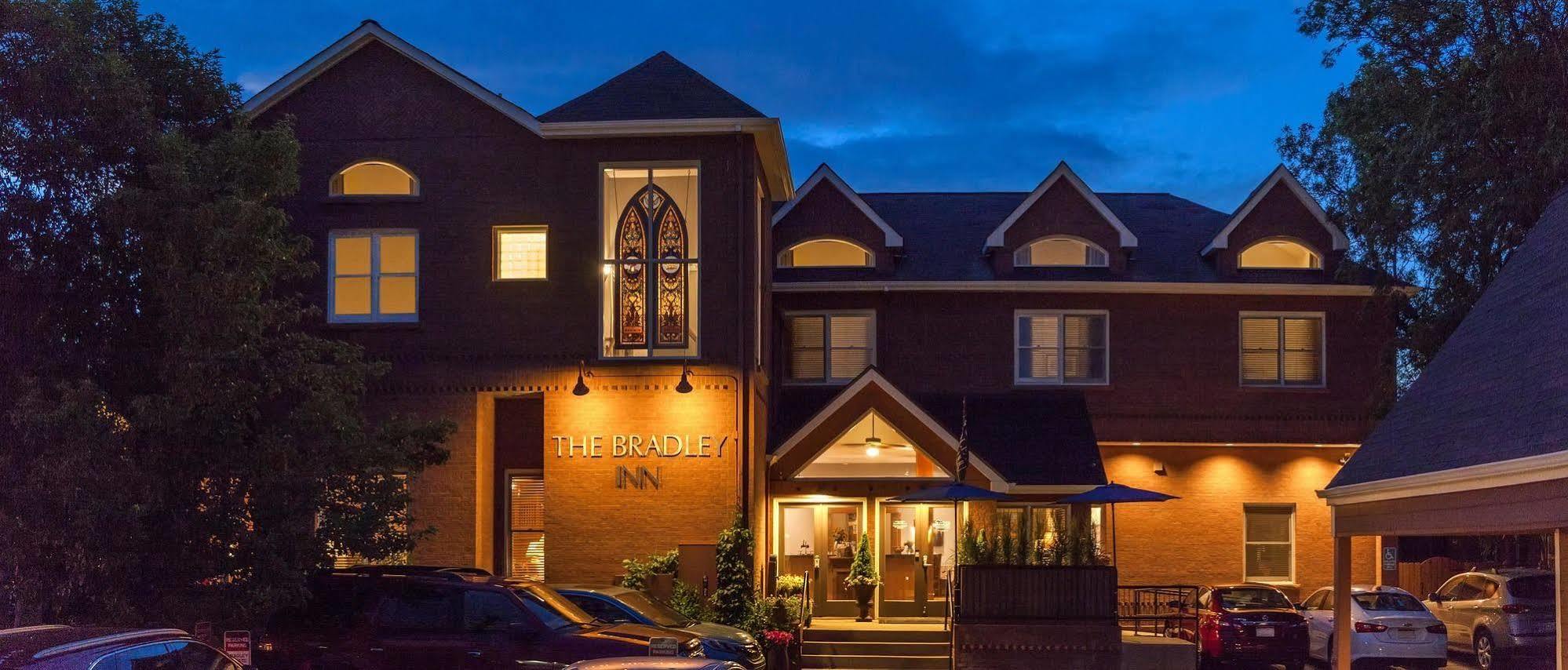 The Bradley Boulder Inn Екстериор снимка