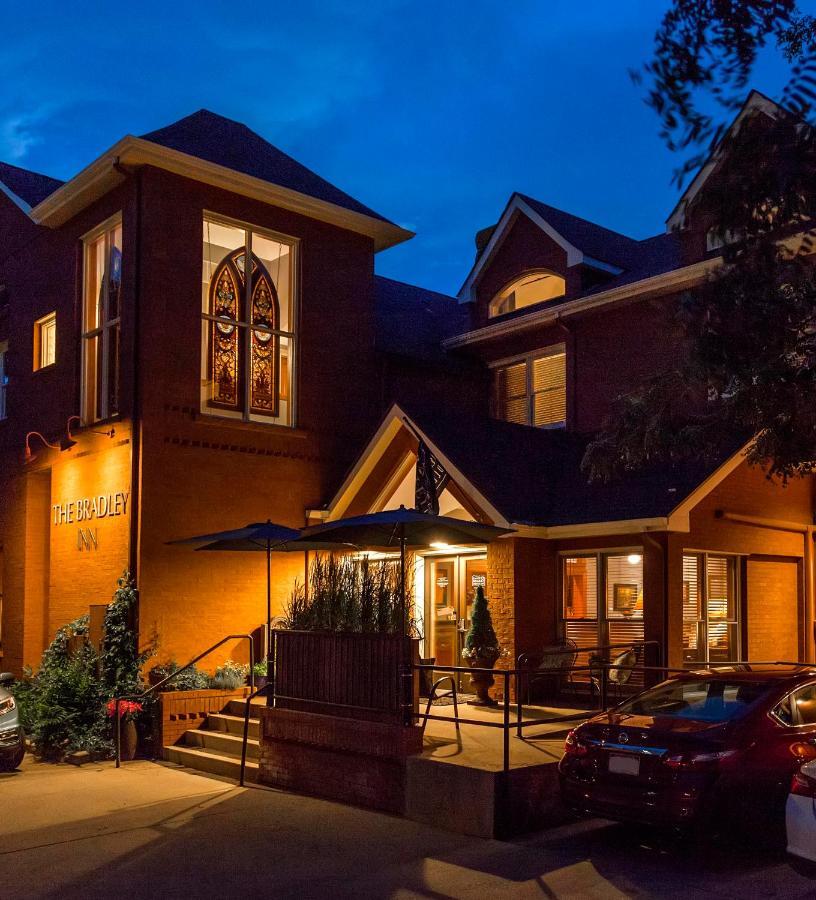 The Bradley Boulder Inn Екстериор снимка